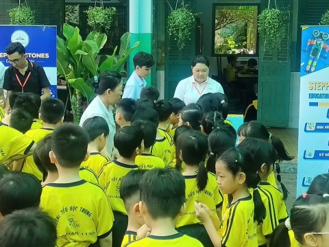 EVENT ENGLISH TRƯNG TRẮC