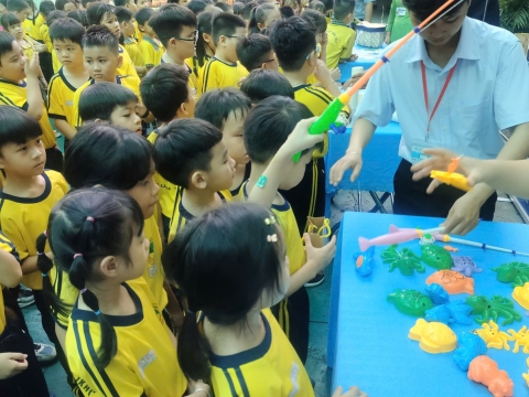 EVENT ENGLISH TRƯNG TRẮC