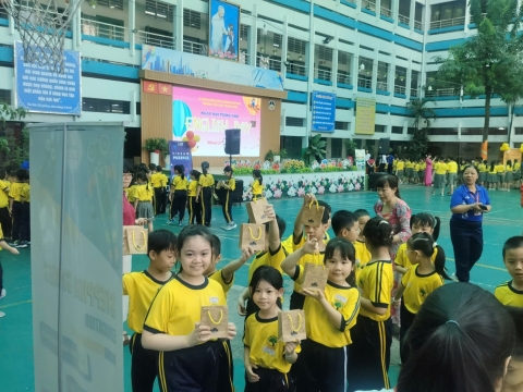 EVENT ENGLISH TRƯNG TRẮC