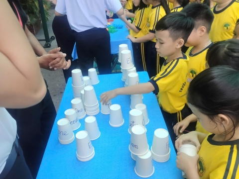 EVENT ENGLISH TRƯNG TRẮC