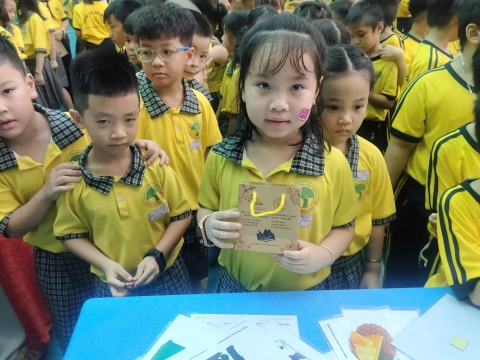 EVENT ENGLISH TRƯNG TRẮC