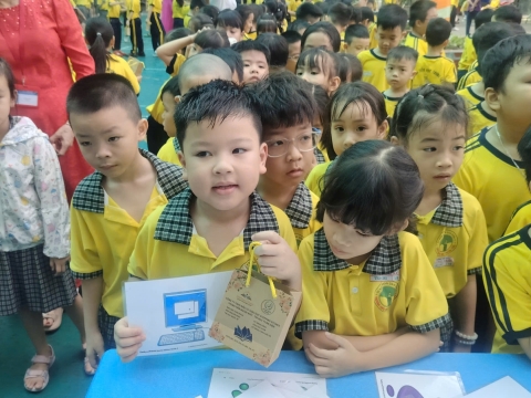 EVENT ENGLISH TRƯNG TRẮC