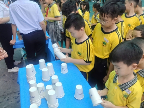 EVENT ENGLISH TRƯNG TRẮC