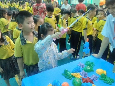 EVENT ENGLISH TRƯNG TRẮC