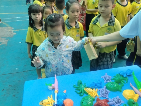 EVENT ENGLISH TRƯNG TRẮC