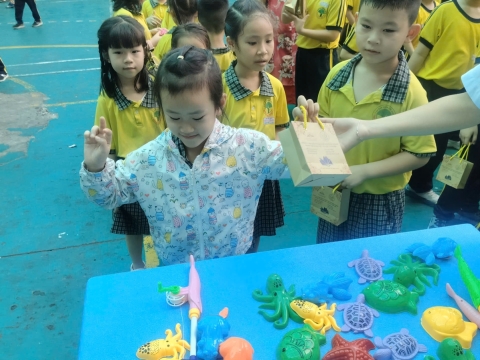 EVENT ENGLISH TRƯNG TRẮC