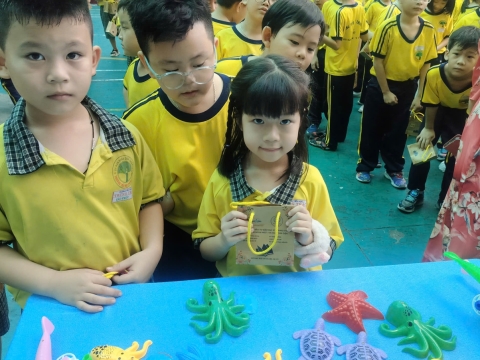 EVENT ENGLISH TRƯNG TRẮC