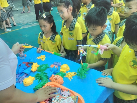 EVENT ENGLISH TRƯNG TRẮC