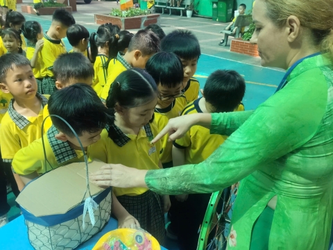 EVENT ENGLISH TRƯNG TRẮC