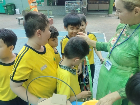 EVENT ENGLISH TRƯNG TRẮC