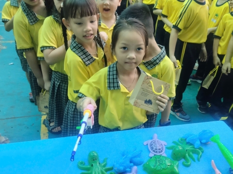 EVENT ENGLISH TRƯNG TRẮC