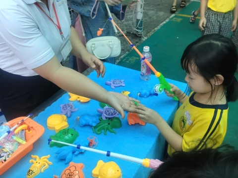 EVENT ENGLISH TRƯNG TRẮC