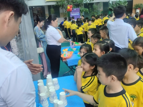 EVENT ENGLISH TRƯNG TRẮC