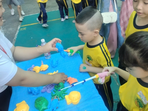 EVENT ENGLISH TRƯNG TRẮC