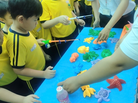 EVENT ENGLISH TRƯNG TRẮC