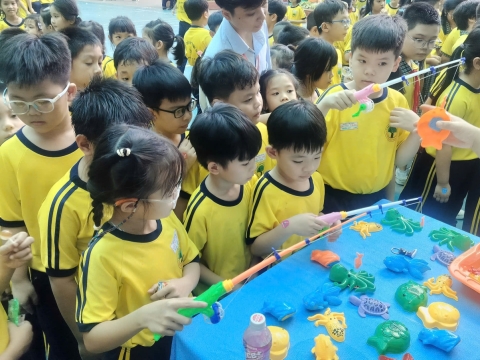 EVENT ENGLISH TRƯNG TRẮC