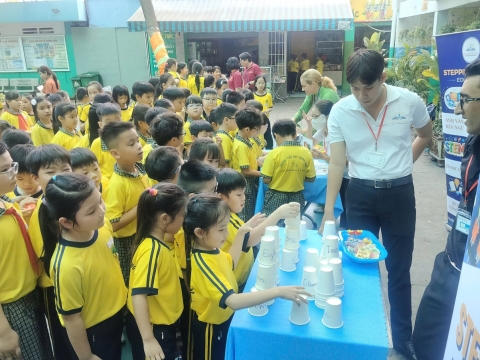 EVENT ENGLISH TRƯNG TRẮC