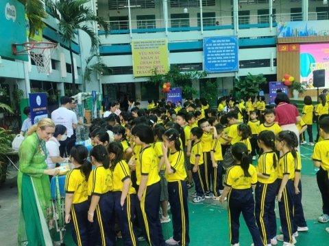 EVENT ENGLISH TRƯNG TRẮC