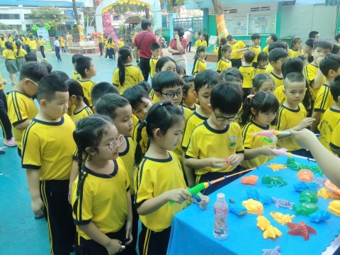 EVENT ENGLISH TRƯNG TRẮC