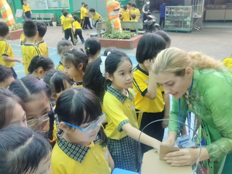 EVENT ENGLISH TRƯNG TRẮC