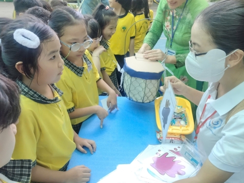 EVENT ENGLISH TRƯNG TRẮC