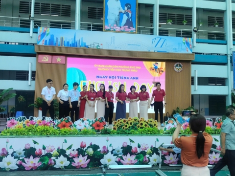 EVENT ENGLISH TRƯNG TRẮC