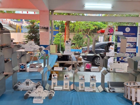 STEPPING STONES EDUCATION ĐỒNG HÀNH CÙNG THPT NGUYỄN AN NINH , TPHCM TRONG NGÀY HỘI TƯ VẤN TUYỂN SINH QUA HOẠT ĐỘNG TRẢI NGHIỆM STEM - AI