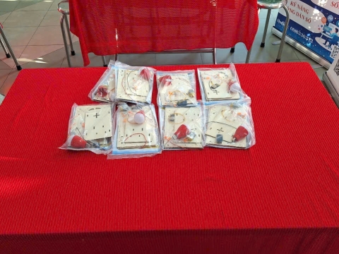 STEPPING STONES EDUCATION ĐỒNG HÀNH CÙNG THPT NGUYỄN AN NINH , TPHCM TRONG NGÀY HỘI TƯ VẤN TUYỂN SINH QUA HOẠT ĐỘNG TRẢI NGHIỆM STEM - AI