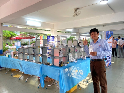 STEPPING STONES EDUCATION ĐỒNG HÀNH CÙNG THPT NGUYỄN AN NINH , TPHCM TRONG NGÀY HỘI TƯ VẤN TUYỂN SINH QUA HOẠT ĐỘNG TRẢI NGHIỆM STEM - AI