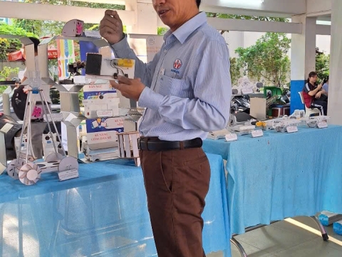 STEPPING STONES EDUCATION ĐỒNG HÀNH CÙNG THPT NGUYỄN AN NINH , TPHCM TRONG NGÀY HỘI TƯ VẤN TUYỂN SINH QUA HOẠT ĐỘNG TRẢI NGHIỆM STEM - AI