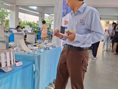 STEPPING STONES EDUCATION ĐỒNG HÀNH CÙNG THPT NGUYỄN AN NINH , TPHCM TRONG NGÀY HỘI TƯ VẤN TUYỂN SINH QUA HOẠT ĐỘNG TRẢI NGHIỆM STEM - AI