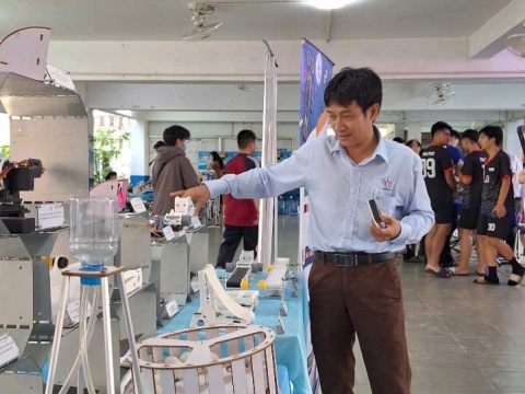 STEPPING STONES EDUCATION ĐỒNG HÀNH CÙNG THPT NGUYỄN AN NINH , TPHCM TRONG NGÀY HỘI TƯ VẤN TUYỂN SINH QUA HOẠT ĐỘNG TRẢI NGHIỆM STEM - AI