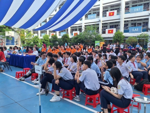 STEPPING STONES EDUCATION ĐỒNG HÀNH CÙNG THPT NGUYỄN AN NINH , TPHCM TRONG NGÀY HỘI TƯ VẤN TUYỂN SINH QUA HOẠT ĐỘNG TRẢI NGHIỆM STEM - AI