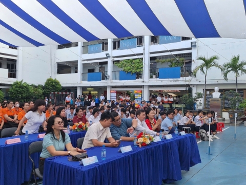 STEPPING STONES EDUCATION ĐỒNG HÀNH CÙNG THPT NGUYỄN AN NINH , TPHCM TRONG NGÀY HỘI TƯ VẤN TUYỂN SINH QUA HOẠT ĐỘNG TRẢI NGHIỆM STEM - AI