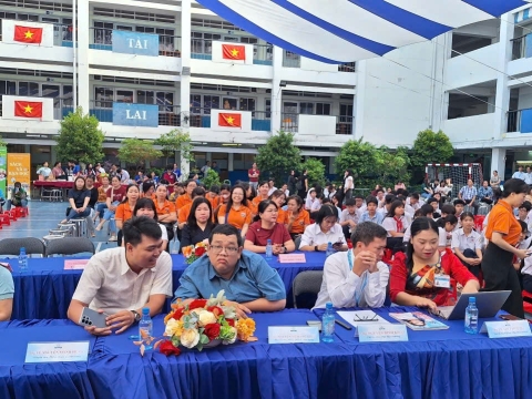 STEPPING STONES EDUCATION ĐỒNG HÀNH CÙNG THPT NGUYỄN AN NINH , TPHCM TRONG NGÀY HỘI TƯ VẤN TUYỂN SINH QUA HOẠT ĐỘNG TRẢI NGHIỆM STEM - AI