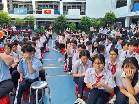 STEPPING STONES EDUCATION ĐỒNG HÀNH CÙNG THPT NGUYỄN AN NINH , TPHCM TRONG NGÀY HỘI TƯ VẤN TUYỂN SINH QUA HOẠT ĐỘNG TRẢI NGHIỆM STEM - AI