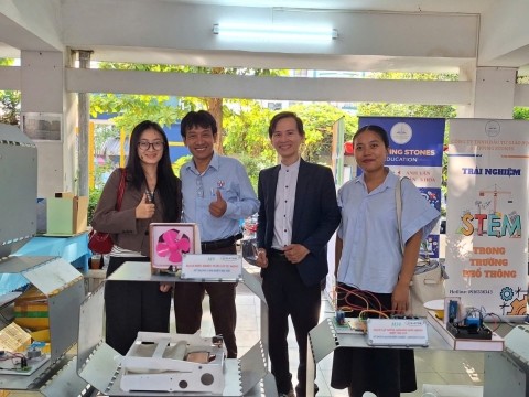 STEPPING STONES EDUCATION ĐỒNG HÀNH CÙNG THPT NGUYỄN AN NINH , TPHCM TRONG NGÀY HỘI TƯ VẤN TUYỂN SINH QUA HOẠT ĐỘNG TRẢI NGHIỆM STEM - AI