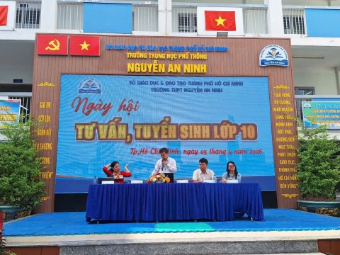 STEPPING STONES EDUCATION ĐỒNG HÀNH CÙNG THPT NGUYỄN AN NINH , TPHCM TRONG NGÀY HỘI TƯ VẤN TUYỂN SINH QUA HOẠT ĐỘNG TRẢI NGHIỆM STEM - AI