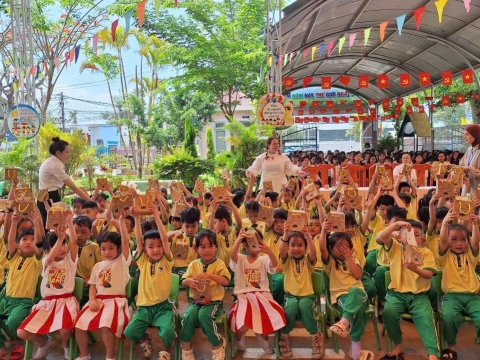 STEPPING STONES TỔ CHỨC NGÀY HỘI VUI HỌC TIẾNG ANH - TRẢI NGHIỆM STEM CHO TRƯỜNG MẦM NON HOÀNG OANH - ĐỨC TRỌNG VÀO NGÀY 28/4/ 2026