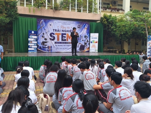 STEPPING STONES EDUCATION ĐỒNG HÀNH CÙNG THPT PHẠM PHÚ THỨ TẠI NGÀY HỘI STEM  AI TỔ CHỨC VÀO 8/5/ 2026