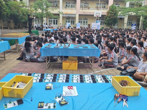 STEPPING STONES EDUCATION ĐỒNG HÀNH CÙNG THPT PHẠM PHÚ THỨ TẠI NGÀY HỘI STEM  AI TỔ CHỨC VÀO 8/5/ 2026