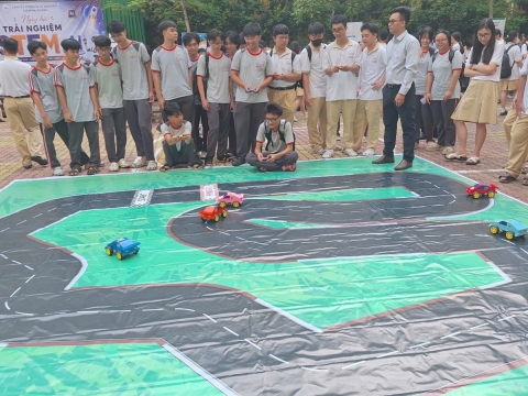 STEPPING STONES EDUCATION ĐỒNG HÀNH CÙNG THPT PHẠM PHÚ THỨ TẠI NGÀY HỘI STEM  AI TỔ CHỨC VÀO 8/5/ 2026