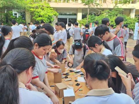 STEPPING STONES EDUCATION ĐỒNG HÀNH CÙNG THPT PHẠM PHÚ THỨ TẠI NGÀY HỘI STEM  AI TỔ CHỨC VÀO 8/5/ 2026
