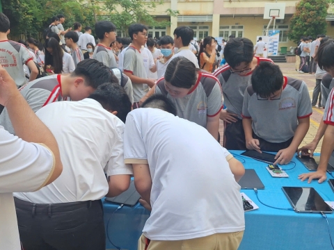 STEPPING STONES EDUCATION ĐỒNG HÀNH CÙNG THPT PHẠM PHÚ THỨ TẠI NGÀY HỘI STEM  AI TỔ CHỨC VÀO 8/5/ 2026