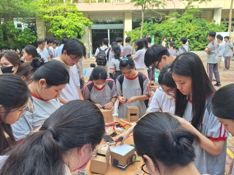 STEPPING STONES EDUCATION ĐỒNG HÀNH CÙNG THPT PHẠM PHÚ THỨ TẠI NGÀY HỘI STEM  AI TỔ CHỨC VÀO 8/5/ 2026
