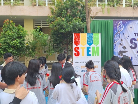 STEPPING STONES EDUCATION ĐỒNG HÀNH CÙNG THPT PHẠM PHÚ THỨ TẠI NGÀY HỘI STEM  AI TỔ CHỨC VÀO 8/5/ 2026