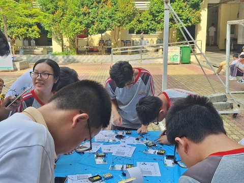 STEPPING STONES EDUCATION ĐỒNG HÀNH CÙNG THPT PHẠM PHÚ THỨ TẠI NGÀY HỘI STEM  AI TỔ CHỨC VÀO 8/5/ 2026