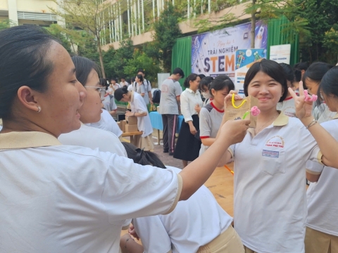 STEPPING STONES EDUCATION ĐỒNG HÀNH CÙNG THPT PHẠM PHÚ THỨ TẠI NGÀY HỘI STEM  AI TỔ CHỨC VÀO 8/5/ 2026