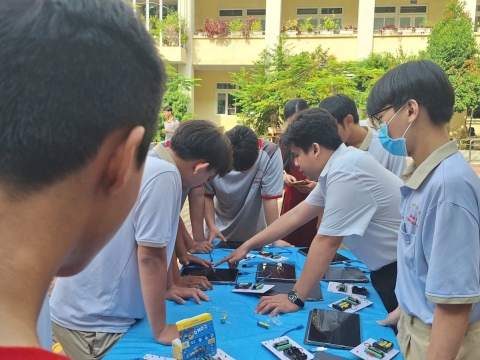 STEPPING STONES EDUCATION ĐỒNG HÀNH CÙNG THPT PHẠM PHÚ THỨ TẠI NGÀY HỘI STEM  AI TỔ CHỨC VÀO 8/5/ 2026