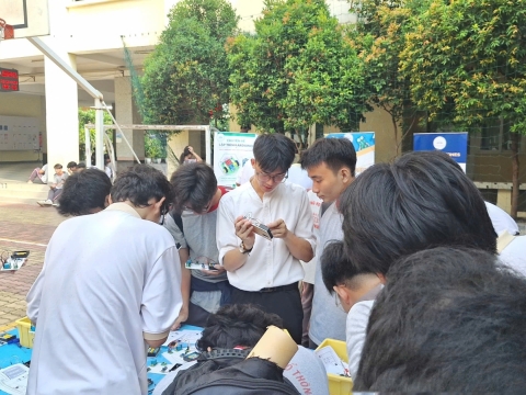 STEPPING STONES EDUCATION ĐỒNG HÀNH CÙNG THPT PHẠM PHÚ THỨ TẠI NGÀY HỘI STEM  AI TỔ CHỨC VÀO 8/5/ 2026